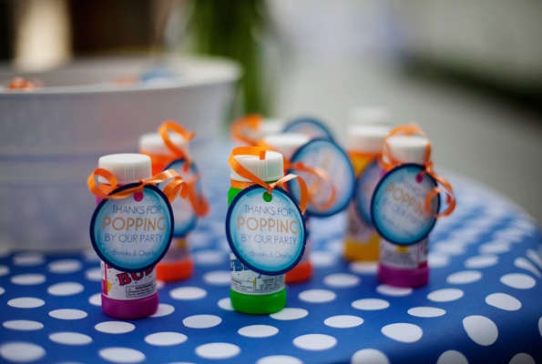 Evite-Party-Ideas-Bubble-Favors-Contributor-Party-Julie-V.